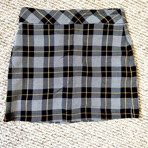 Forever 21 multi-color mini skirt - size medium